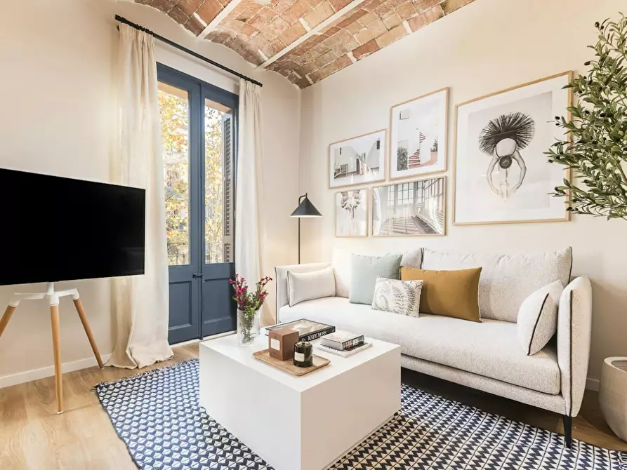 Immagine 2 di Appartamento in affitto  in Avinguda de Gaudí a Barcelona