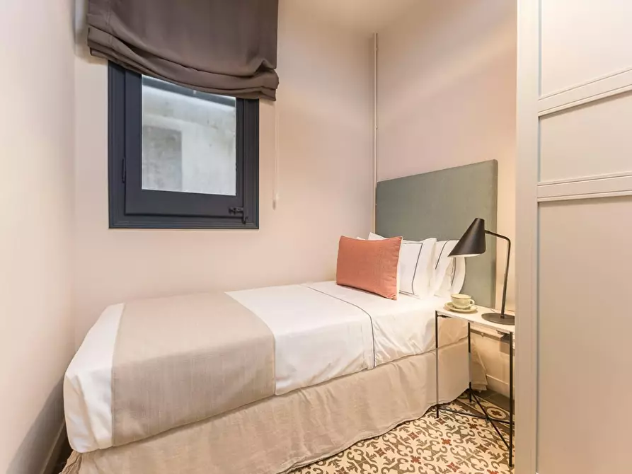 Immagine 10 di Appartamento in affitto  in Avinguda de Gaudí a Barcelona