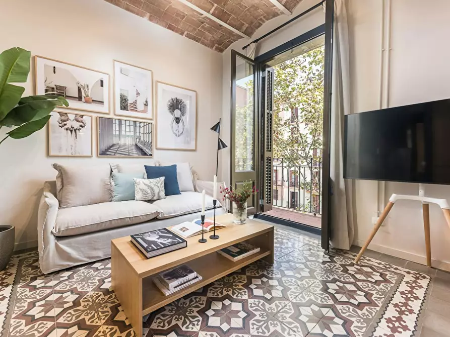 Immagine 1 di Appartamento in affitto  in Avinguda de Gaudí a Barcelona