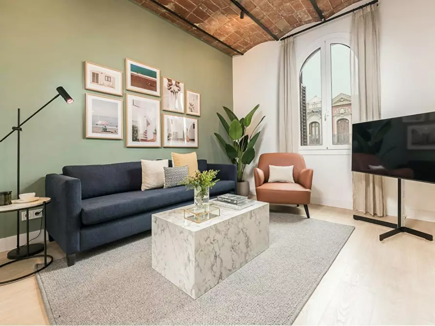 Immagine 1 di Appartamento in affitto  in Carrer de la Marina a Barcelona