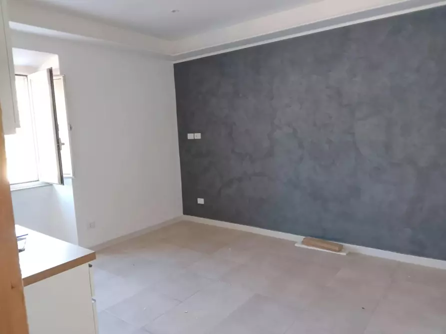 Immagine 6 di Camera in affitto  in Via Benadir a Roma