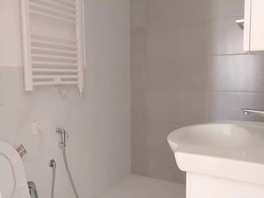 Immagine 2 di Camera in affitto  in Via Benadir a Roma