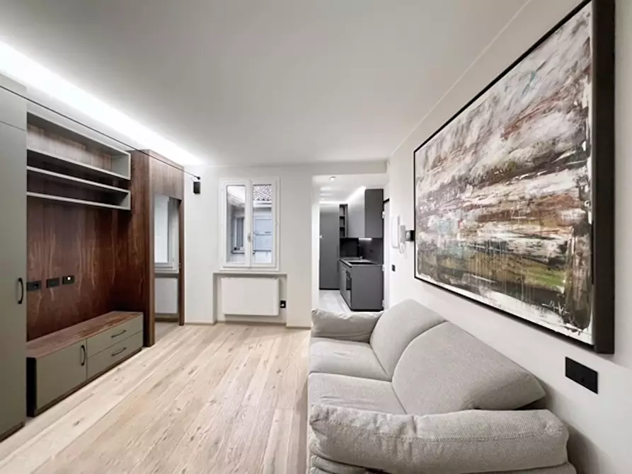 Immagine 2 di Appartamento in affitto  in Via Broccaindosso a Bologna