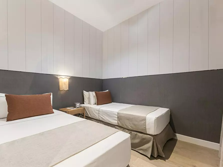 Immagine 10 di Appartamento in affitto  in Carrer de Girona a Barcelona