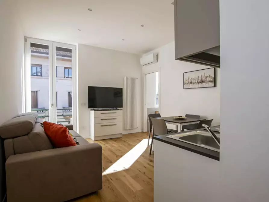 Immagine 8 di Appartamento in affitto  in Viale Marche a Milano