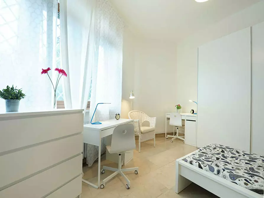 Immagine 6 di Camera in affitto  in Via Asmara a Roma