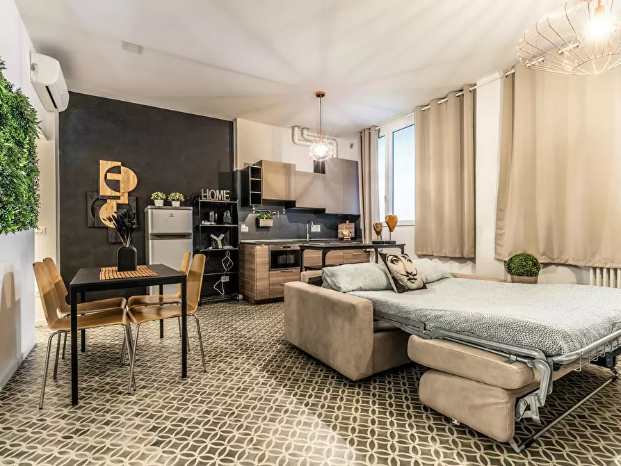 Immagine 1 di Appartamento in affitto  in Via San Carlo a Bologna