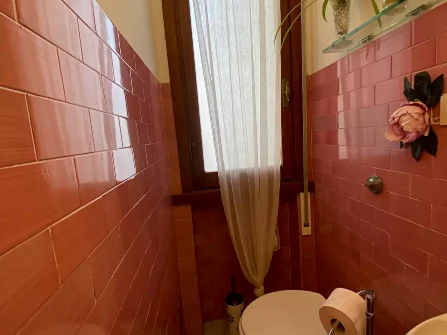 Immagine 7 di Camera in affitto  in Via dei della Robbia a Firenze