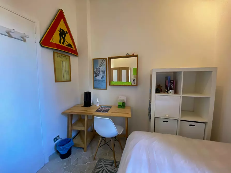 Immagine 3 di Camera in affitto  in Via dei della Robbia a Firenze