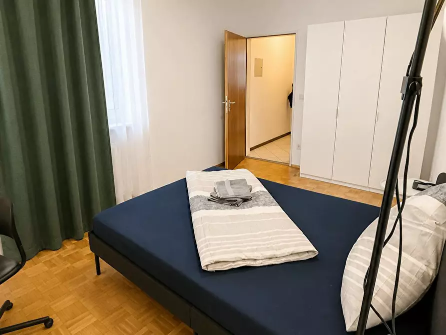 Immagine 2 di Camera in affitto  in Lindenstraße a München