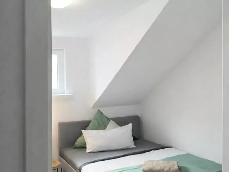 Immagine 2 di Camera in affitto  in Von-Taube-Weg a Gauting