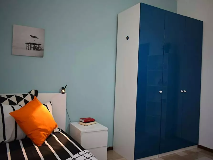 Immagine 2 di Camera in affitto  in Via Guido Zadei a Brescia