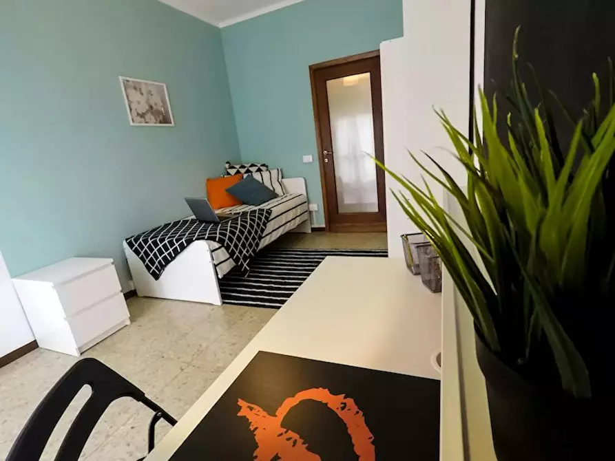 Immagine 1 di Camera in affitto  in Via Bligny a Brescia