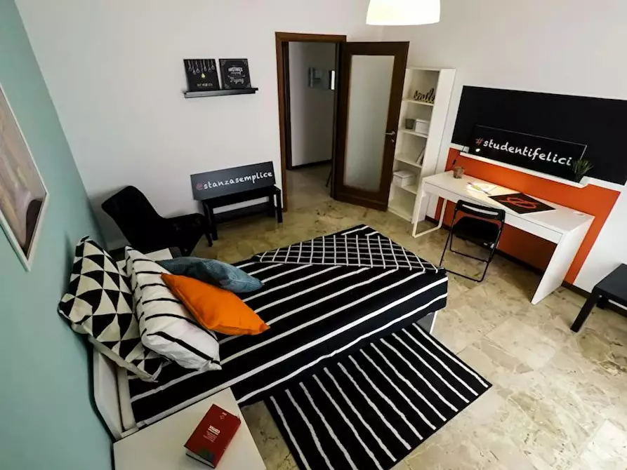 Immagine 3 di Camera in affitto  in Via I. Vivanti a Brescia