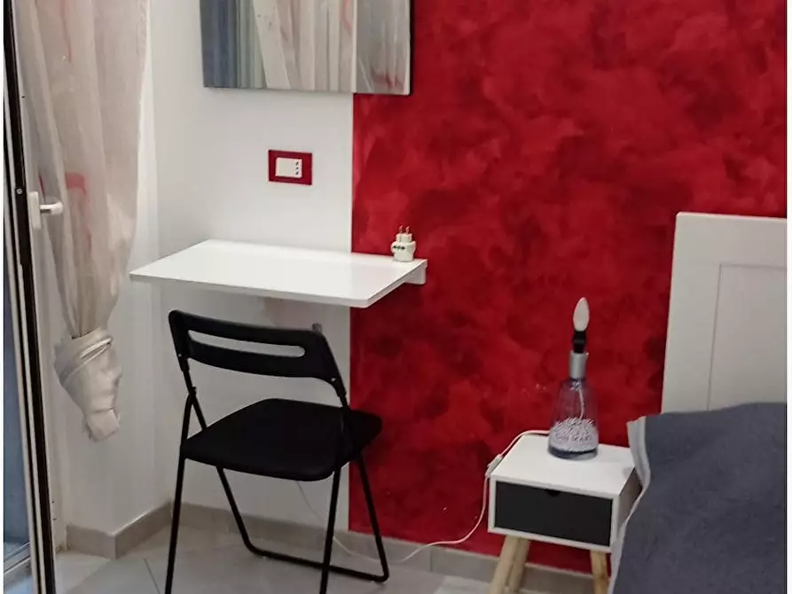 Immagine 2 di Camera in affitto  in Via Val di Fassa a Milano