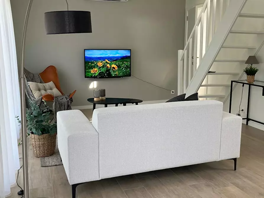 Immagine 5 di Casa indipendente in affitto  in Seringenlaan a 'S Gravenwezel