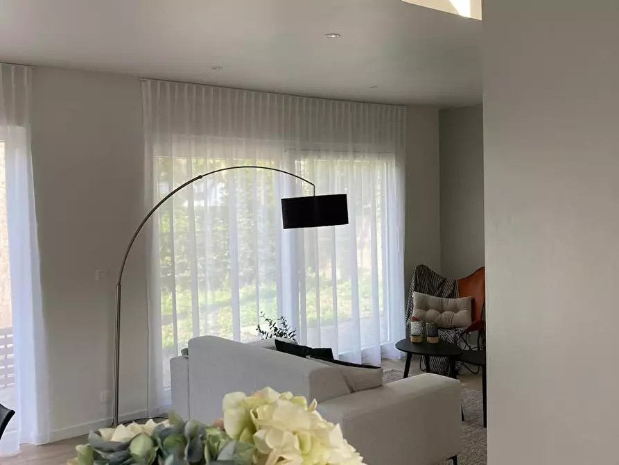 Immagine 4 di Casa indipendente in affitto  in Seringenlaan a 'S Gravenwezel