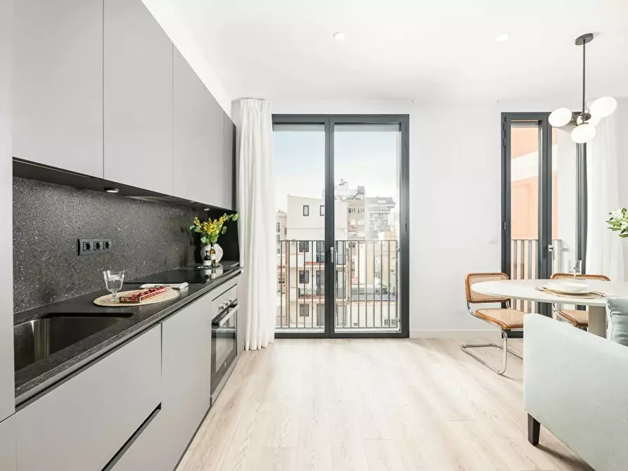Immagine 6 di Appartamento in affitto  in Carrer de Villarroel a Barcelona