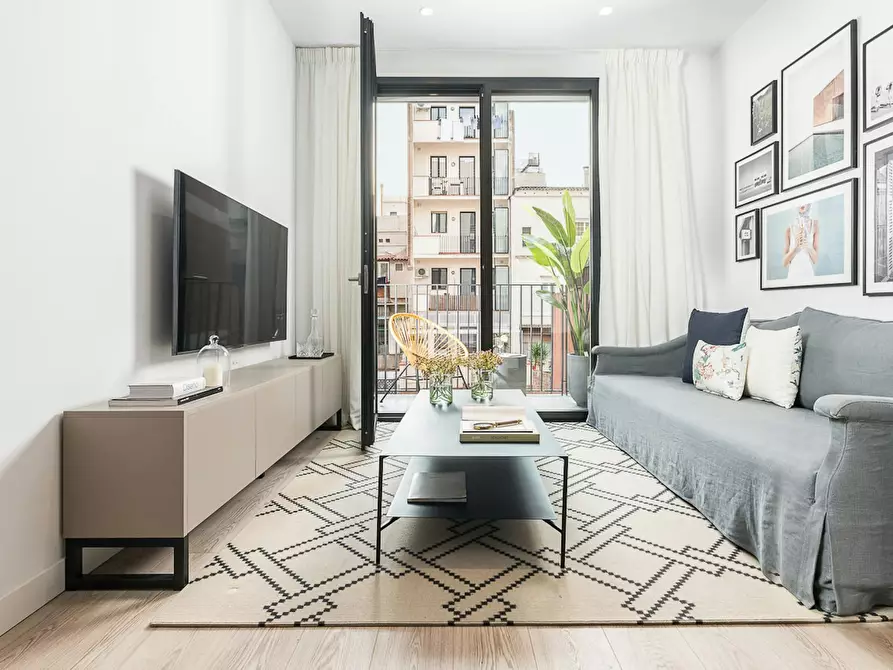Immagine 1 di Appartamento in affitto  in Carrer de Villarroel a Barcelona