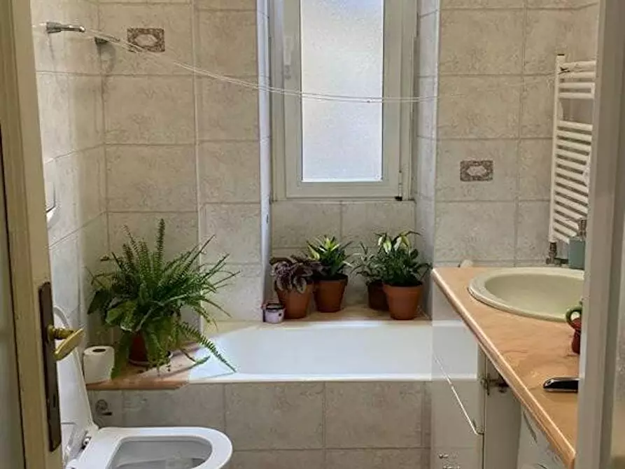 Immagine 6 di Camera in affitto  in Via Ruggero Leoncavallo a Milano