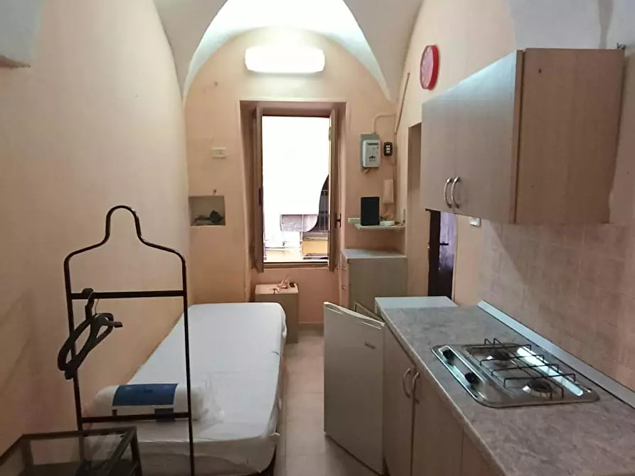 Immagine 1 di Appartamento in affitto  in Via Santa Chiara a Napoli