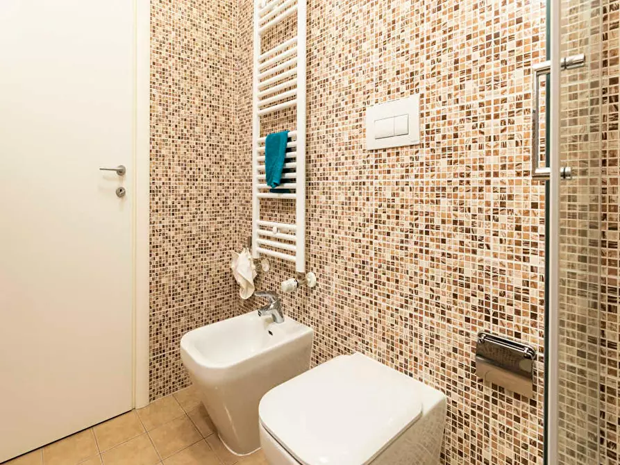 Immagine 9 di Appartamento in affitto  in Via Gardone a Milano