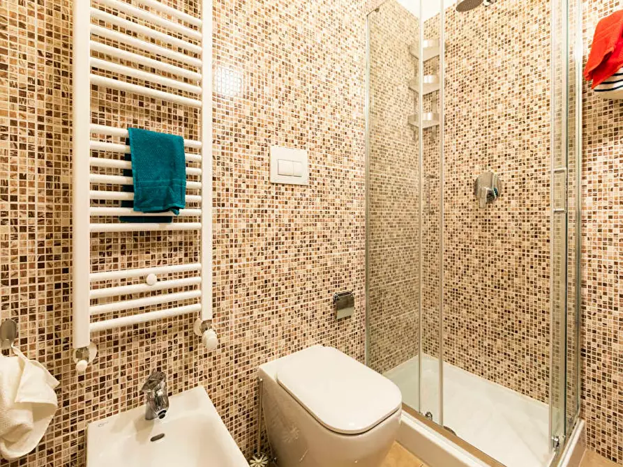 Immagine 10 di Appartamento in affitto  in Via Gardone a Milano