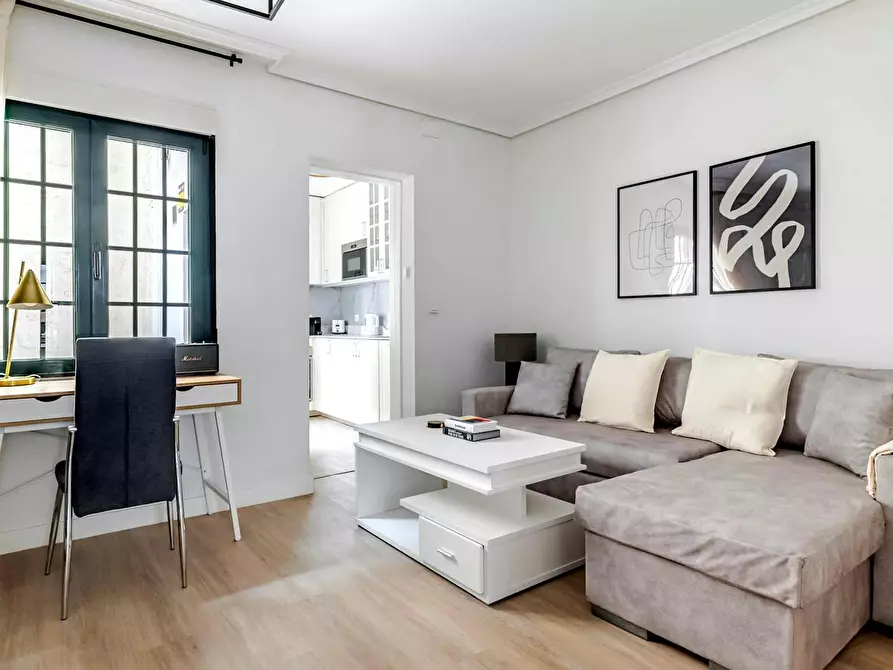Immagine 4 di Appartamento in affitto  in Calle de Oltra a Madrid