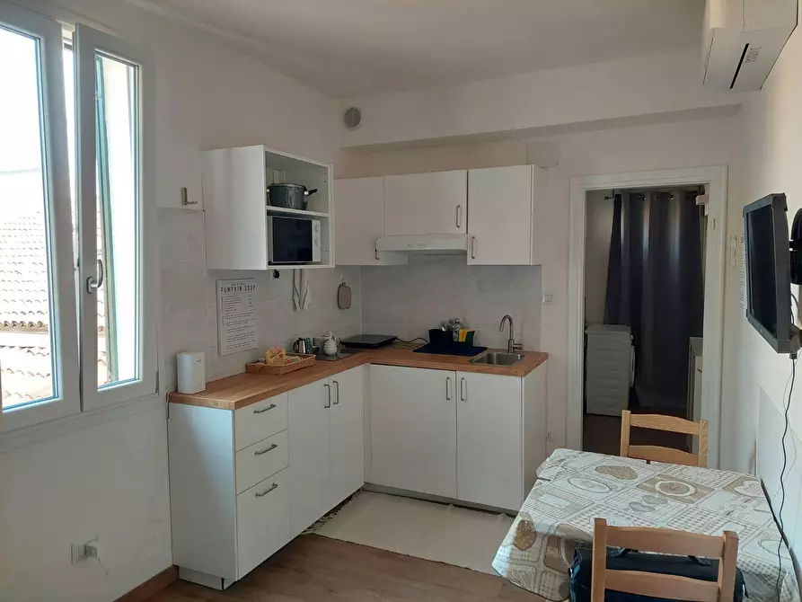 Immagine 6 di Appartamento in affitto  in Via di Porta di Castello a Bologna