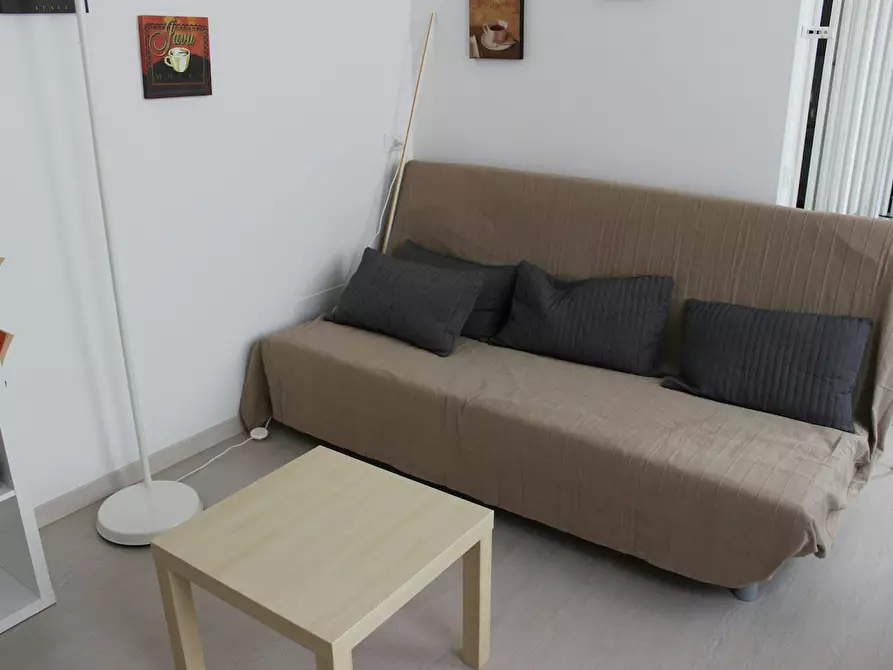 Immagine 10 di Camera condivisa in affitto  in Via Lambrate a Milano