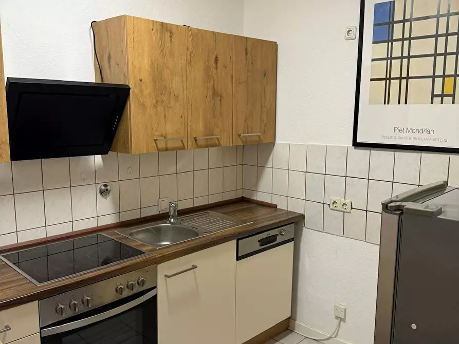 Immagine 3 di Camera in affitto  in Hüttenstraße a Düsseldorf