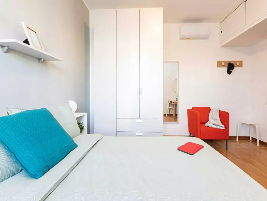 Immagine 5 di Camera in affitto  in Viale dell'Innovazione a Milano