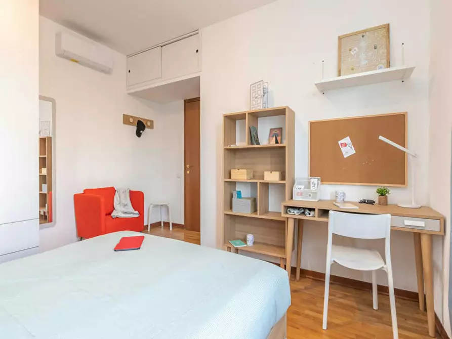 Immagine 6 di Camera in affitto  in Viale dell'Innovazione a Milano