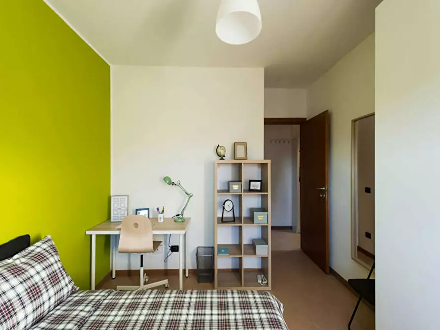 Immagine 3 di Camera in affitto  in Via del Lavoro a Bologna