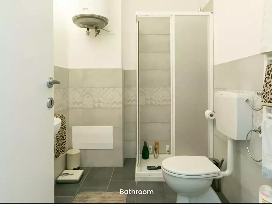 Immagine 8 di Camera in affitto  in Via Francesco Caracciolo a Milano