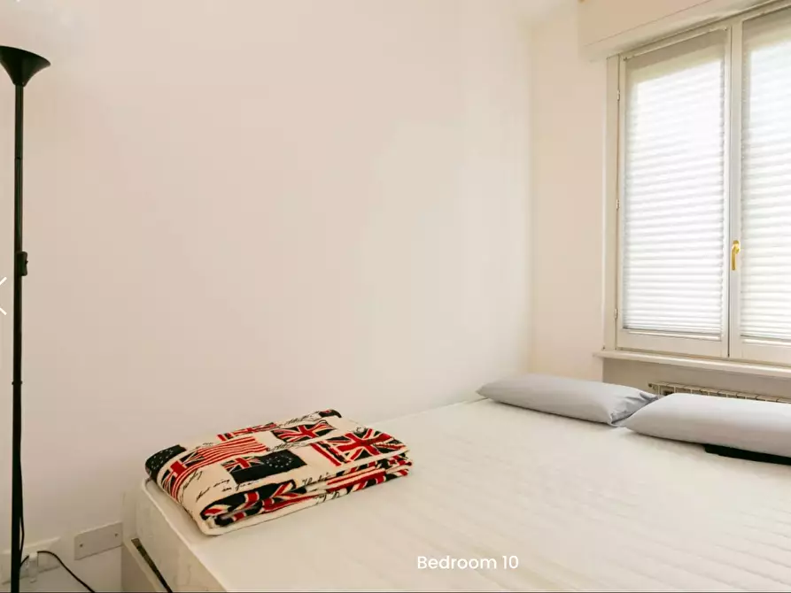 Immagine 2 di Camera in affitto  in Via Francesco Caracciolo a Milano