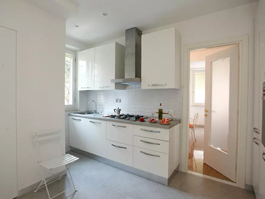 Immagine 5 di Camera in affitto  in Via dei Savorelli a Roma