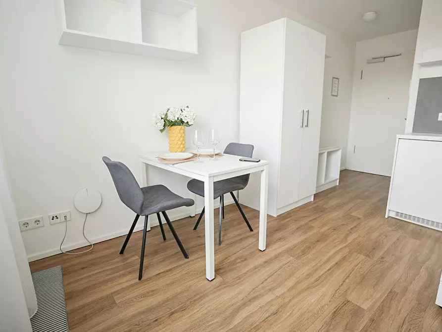 Immagine 4 di Appartamento in affitto  in Nordbahnhofstraße a Stuttgart Stuttgart-Nord