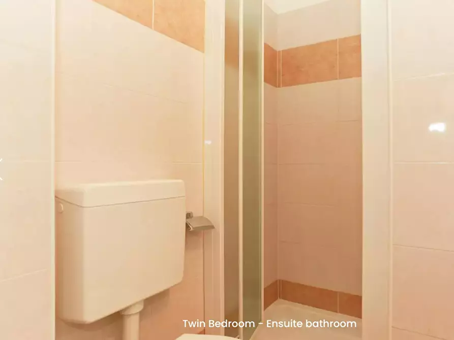 Immagine 10 di Camera condivisa in affitto  in Via Umberto Fogagnolo a Sesto San Giovanni