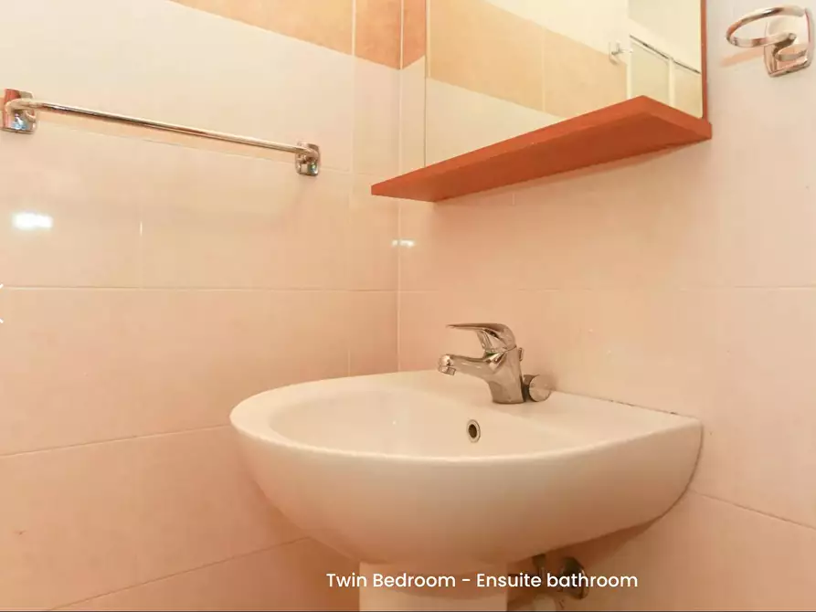 Immagine 8 di Camera in affitto  in Via Umberto Fogagnolo a Sesto San Giovanni