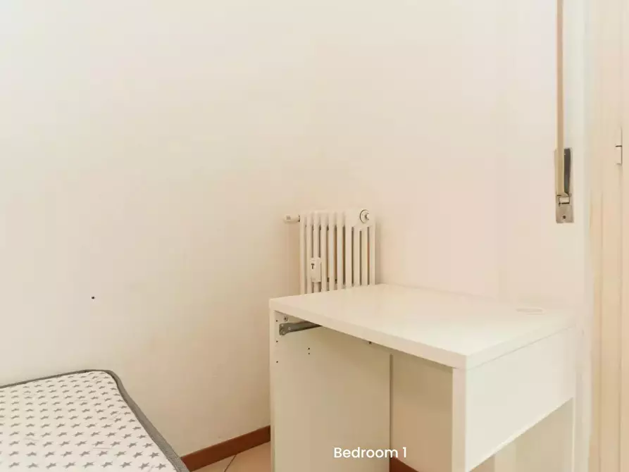 Immagine 3 di Camera in affitto  in Via Umberto Fogagnolo a Sesto San Giovanni