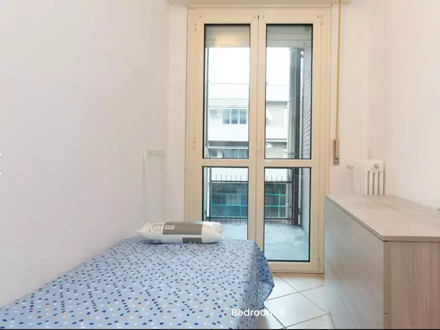 Immagine 2 di Camera in affitto  in Via Umberto Fogagnolo a Sesto San Giovanni