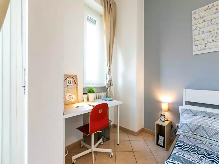 Immagine 9 di Camera in affitto  in Via Ginestre a Buccinasco