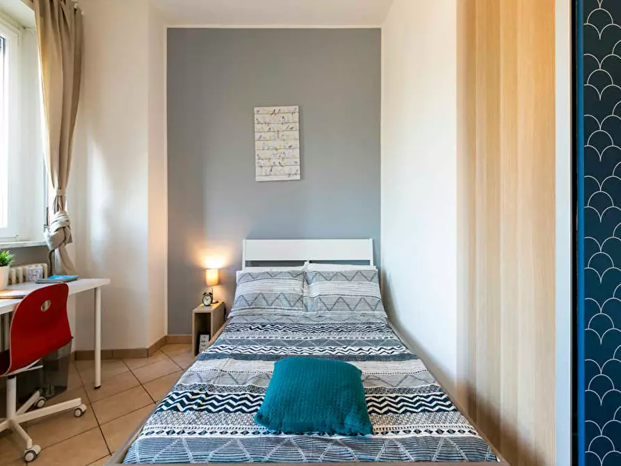 Immagine 2 di Camera in affitto  in Via Ginestre a Buccinasco