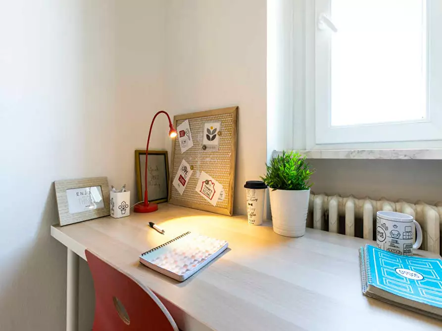 Immagine 3 di Camera in affitto  in Via Ginestre a Buccinasco