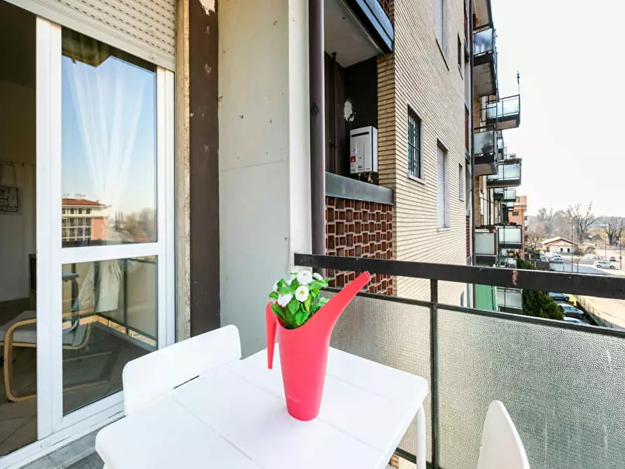 Immagine 5 di Camera in affitto  in Via Ginestre a Buccinasco