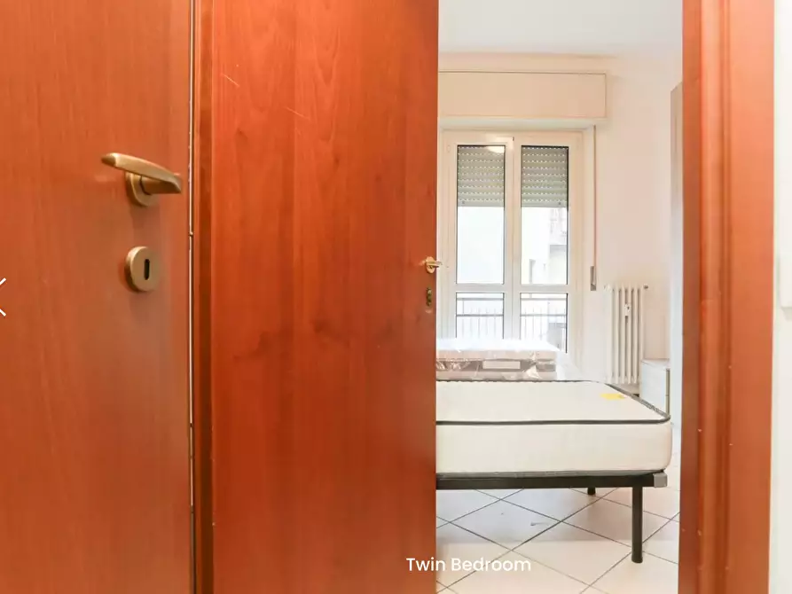 Immagine 5 di Camera condivisa in affitto  in Via Umberto Fogagnolo a Sesto San Giovanni