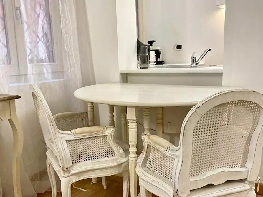 Immagine 4 di Appartamento in affitto  in Via Agnello a Milano