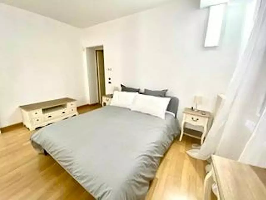 Immagine 6 di Appartamento in affitto  in Via Agnello a Milano