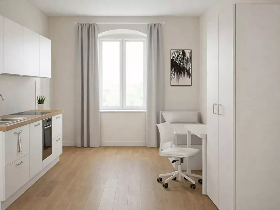 Immagine 1 di Appartamento in affitto  in Via Francesco Crispi a Trieste